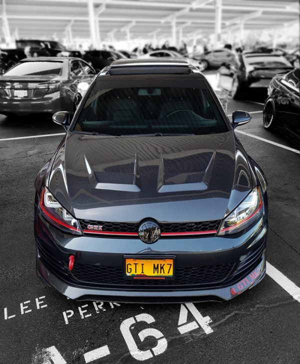 Seibon 15-20 Volkswagen Golf MK7 DV-Style Carbon Fiber Hood For Sale